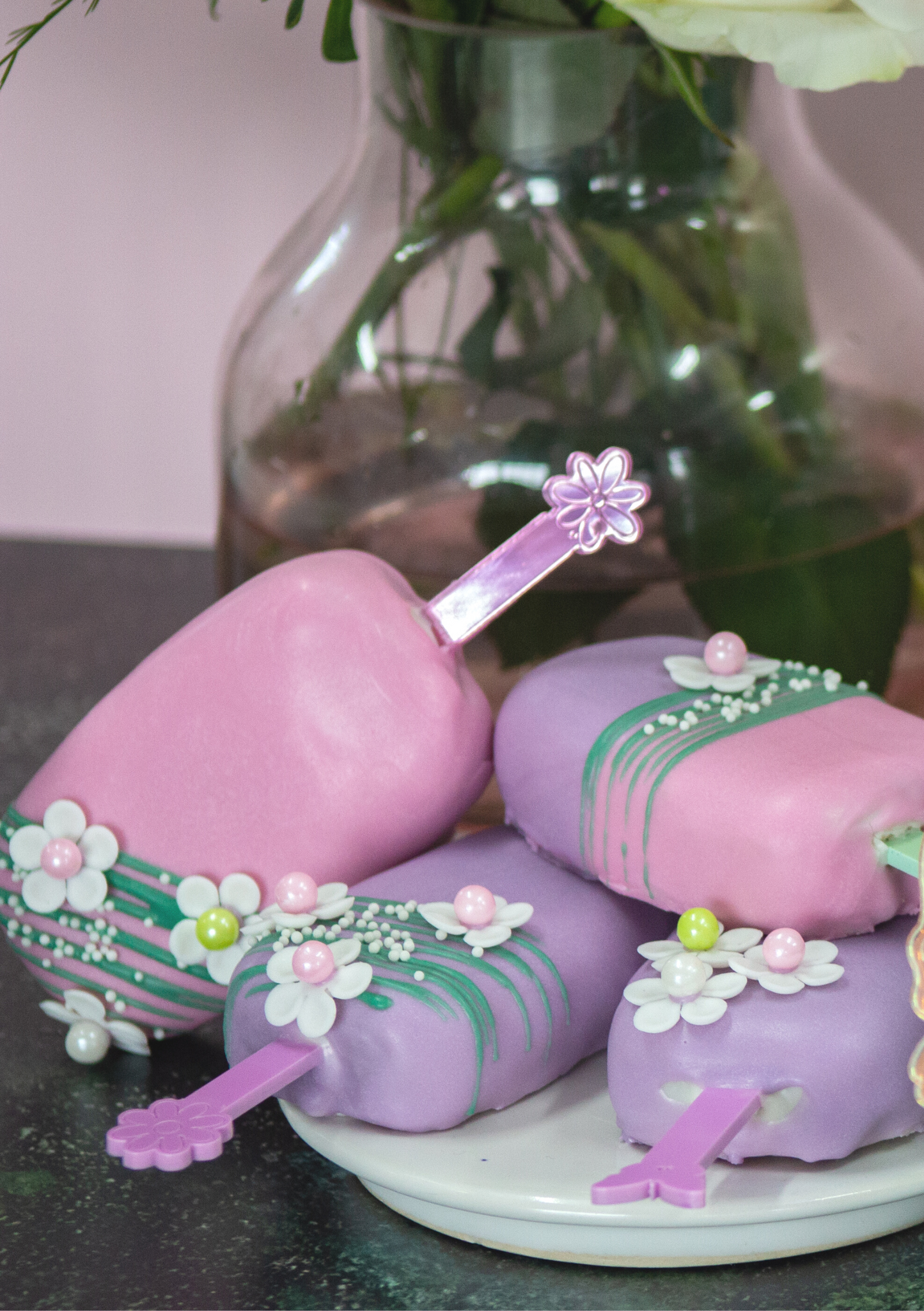 Enchanted Garden Cakesickle with Shape Charm